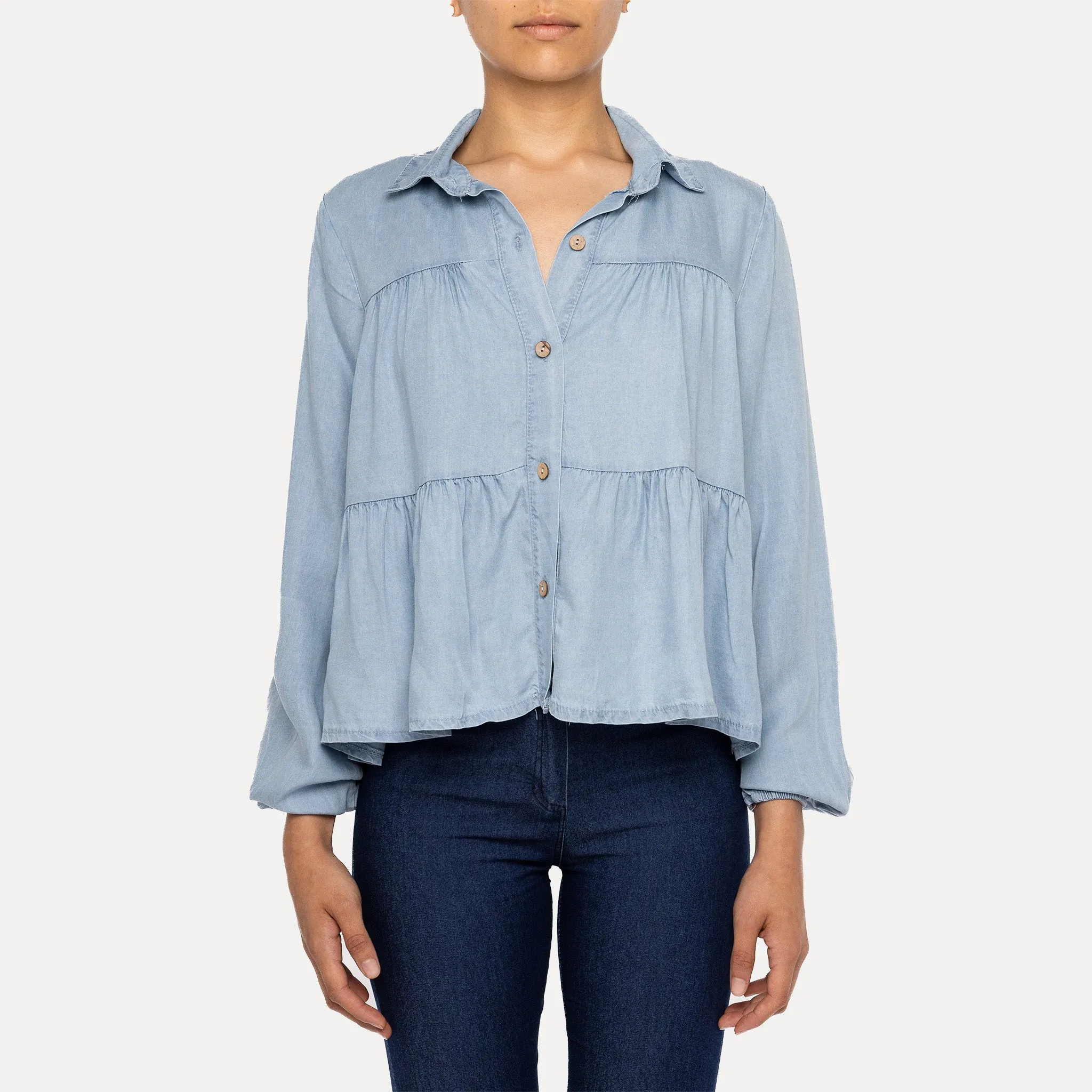 Astrid  Daytrip Tiered Top  Light Wash
