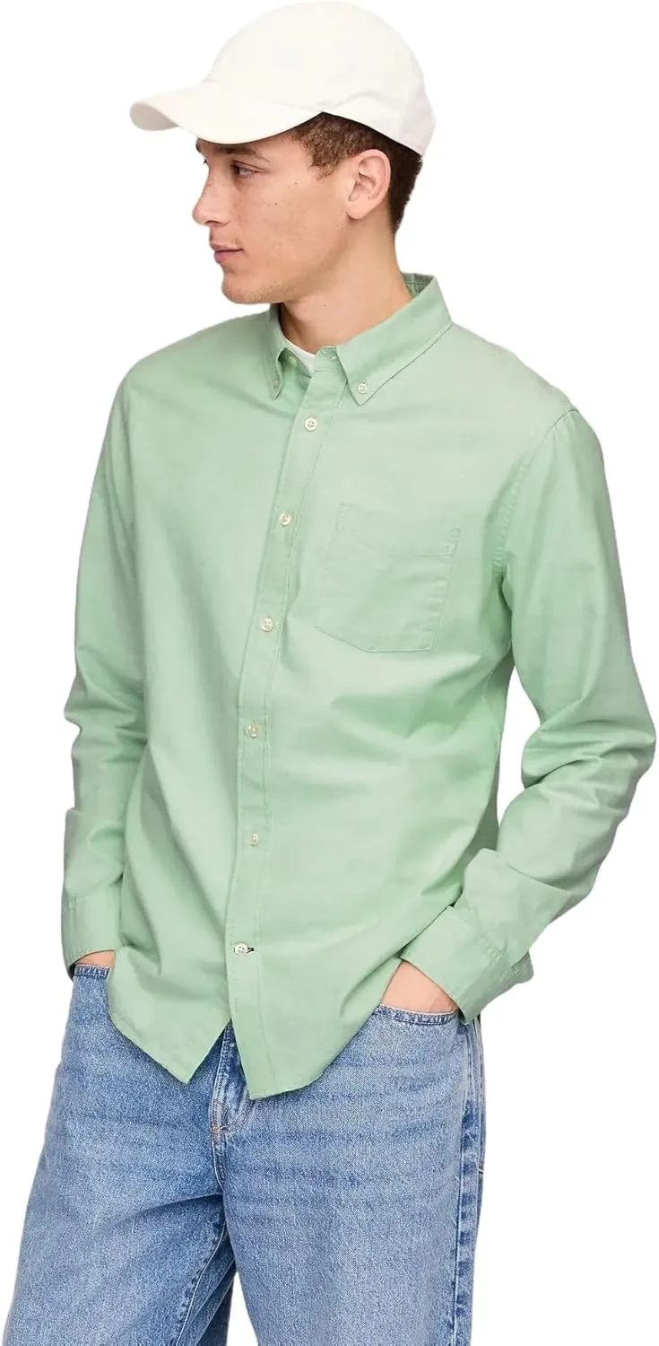 GAP Men's Long Sleeve Oxford Button Down Shirt