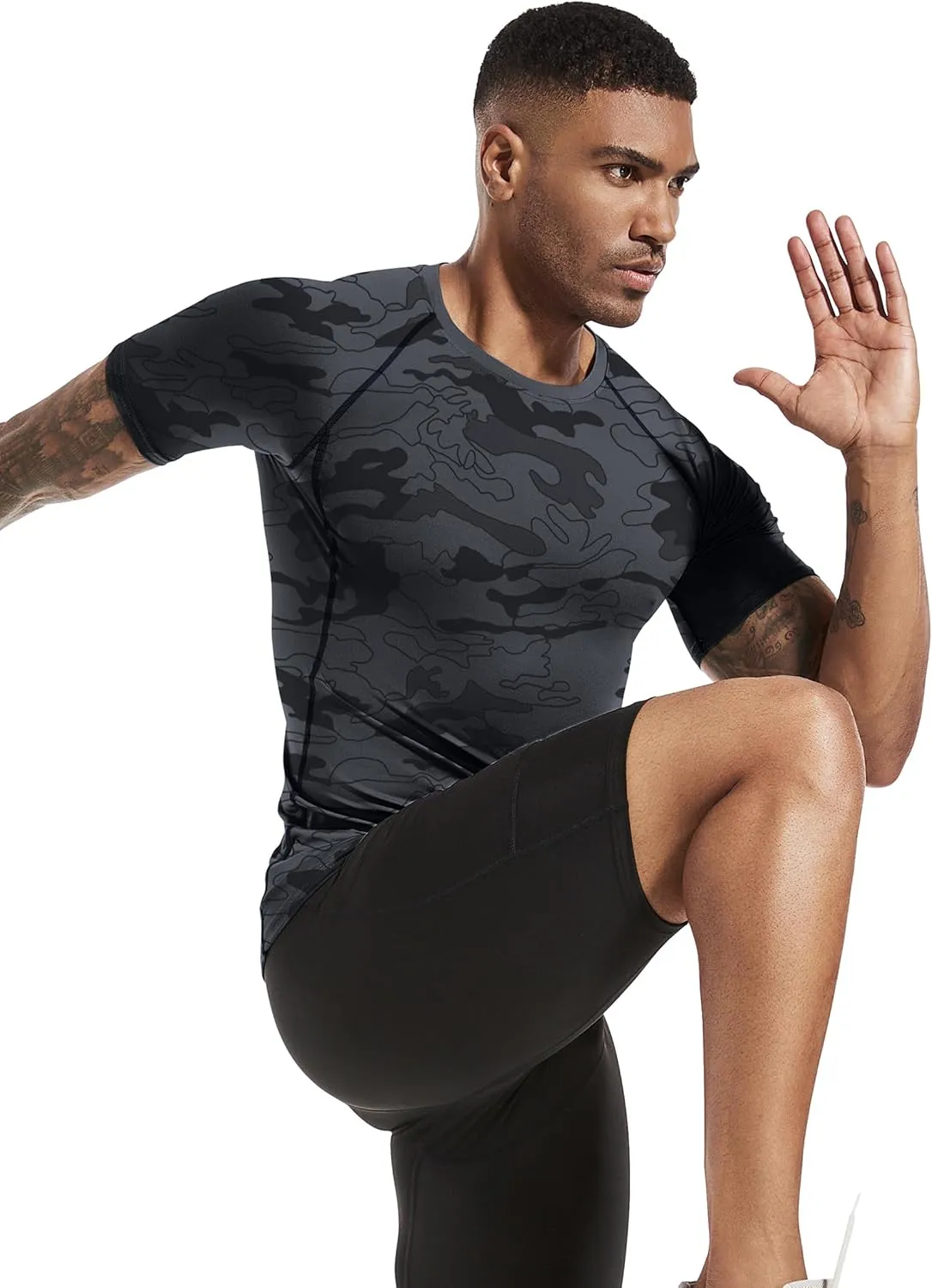 Holure Men's Compression/Loose Fit Tee Short Sleeve Sports Baselayer T-Shirts Cool Dry Tops (Pack of 1 or 3)
