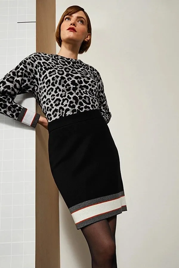 LEOPARD PRINT ROUND NECK SWEATER