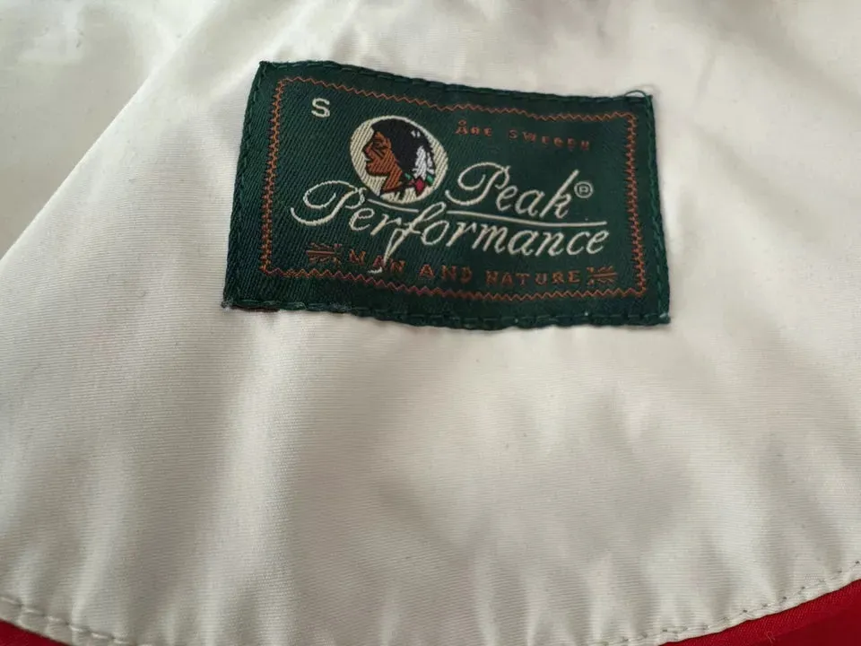 Peak Performance Red White Gore Tex Shell Women’s Ski Jacket Size S